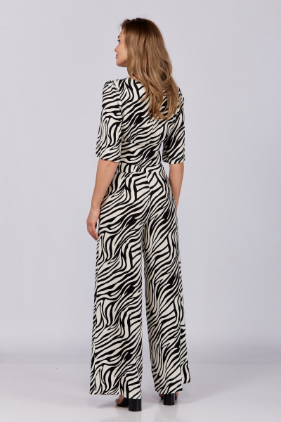 Летний бежевый комплект из блузы и брюк с заниженной талией Verita 2287 зебра - фото 7