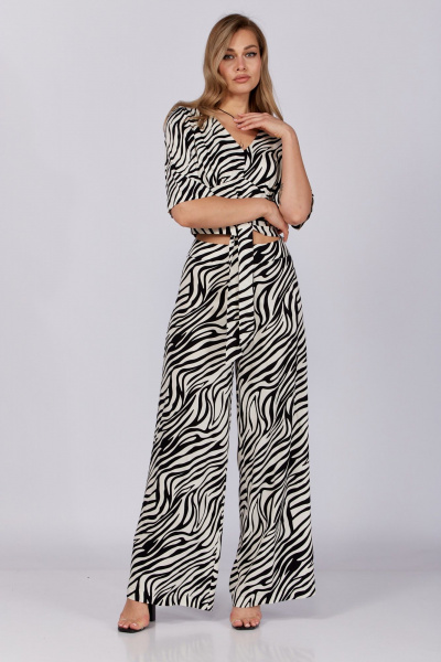 Летний бежевый комплект из блузы и брюк с заниженной талией Verita 2287 зебра - фото 2