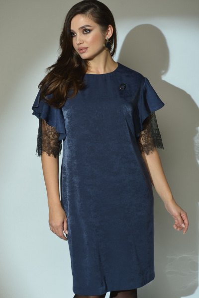 Нарядное свободное платье из искусственной замши и кружев Mislana 617 - фото 1