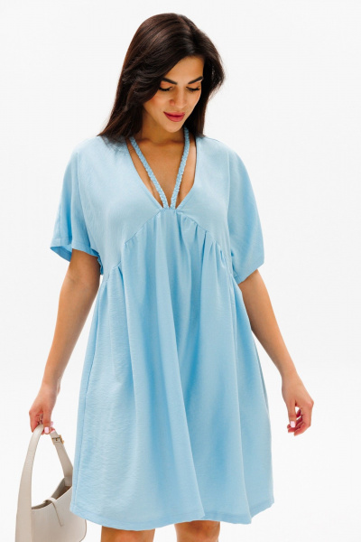 Голубое платье трапеция с косыми подрезами и штрихами на горловине COCKTAIL 114/1 - фото 2