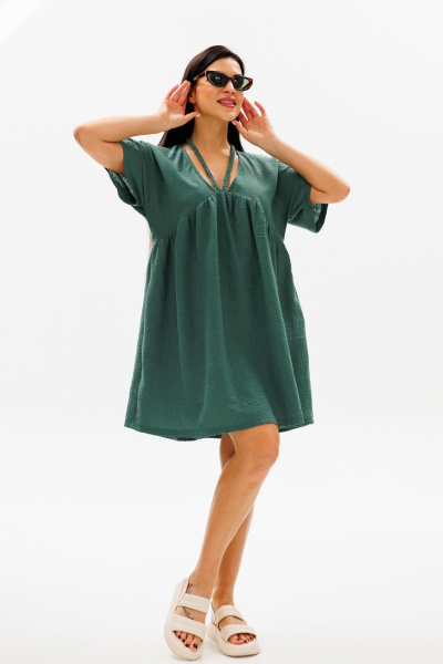 Зеленое платье трапеция с косыми подрезами и завязывающимися шнурками COCKTAIL 114/2 - фото 1