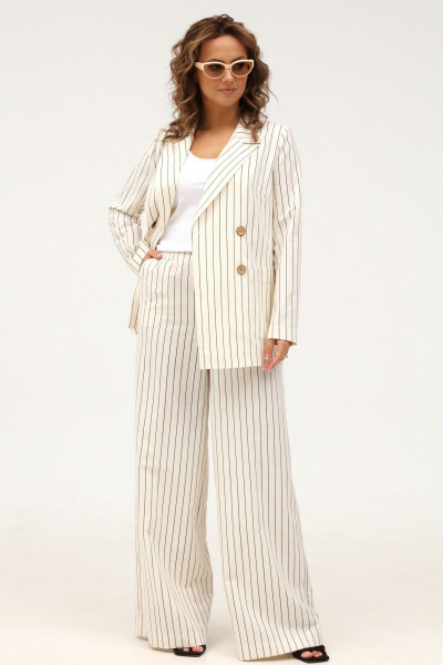 Деловой брючный костюм из хлопка с полоской Angelina & Сompany 995 - фото 9
