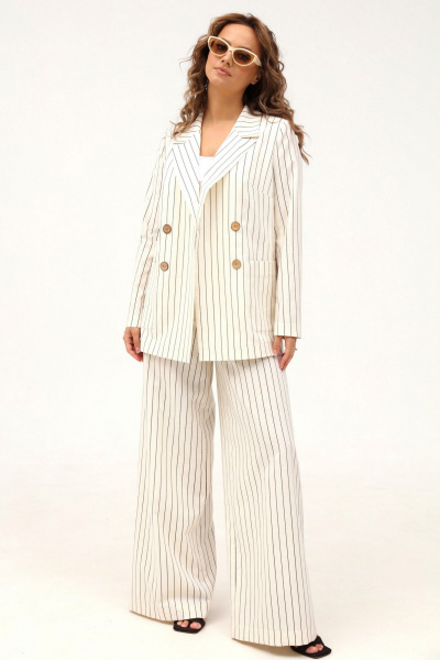 Деловой брючный костюм из хлопка с полоской Angelina & Сompany 995 - фото 3