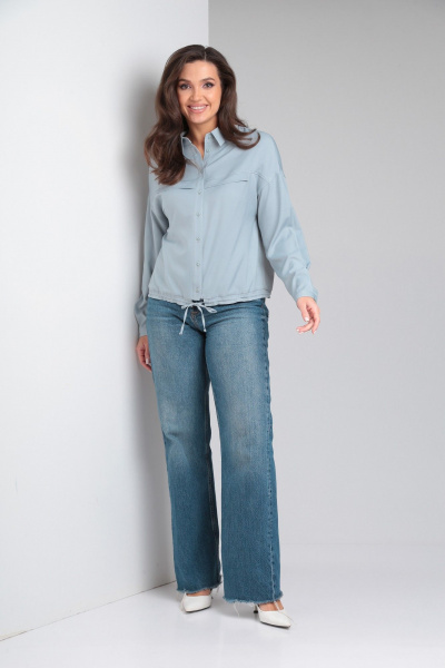 Голубая блуза с кокетками, кулисой и разрезами по бокам Modema м.734/1 - фото 5