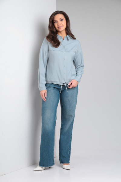 Голубая блуза с кокетками, кулисой и разрезами по бокам Modema м.734/1 - фото 4