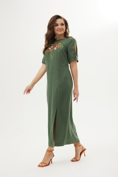 Льняное платье с нагрудными вытачками и вышивкой MALI 424-038 мох - фото 8