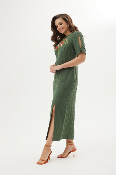 Льняное платье с нагрудными вытачками и вышивкой MALI 424-038 мох - фото 7