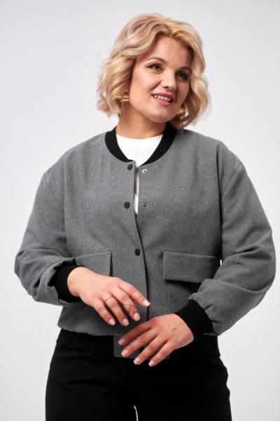 Бомбер оверсайз с классическим стилем и мягким текстилем AMUARt 1004-1 серый - фото 14