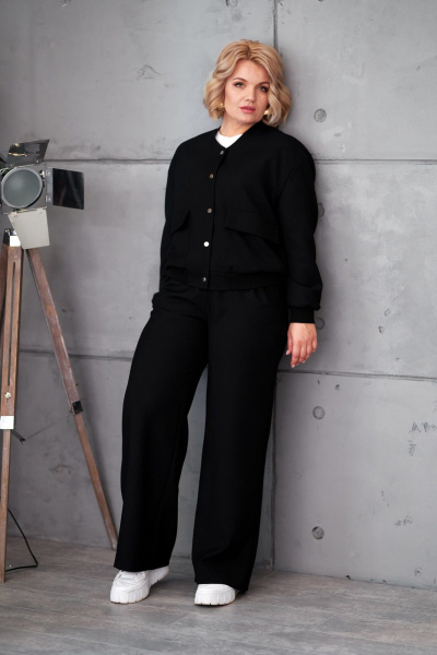 Бомбер черный оверсайз с комфортной посадкой и текстильной отделкой AMUARt 1004 черный - фото 18