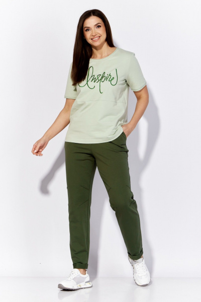 Трикотажный костюм с брюками и футболкой с вышивкой TAiER 1290 - фото 1