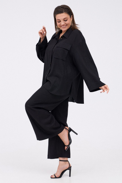 Льняной костюм из рубашки и брюк с разрезами KaVaRi 8023 черный - фото 8