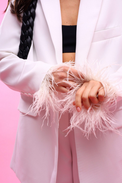 Белый текстильный жакет длиной 77 см в стиле casual BURO 1258 - фото 9