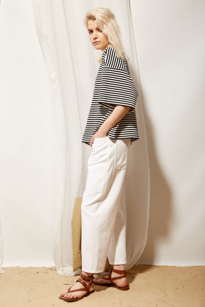 Черно-белый трикотажный джемпер оверсайз с широкой линией плеч PINA 20843 полоска_черная - фото 5