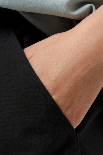 Черные хлопковые брюки прямого силуэта Панда 169160w черный - фото 3