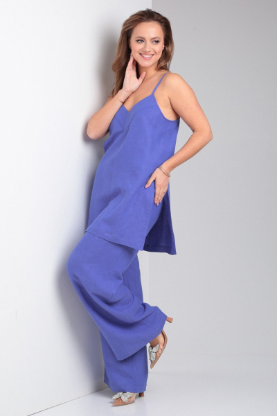 Костюм из удлиненного топа и широких брюк на резинке Your size 2227 василек - фото 4