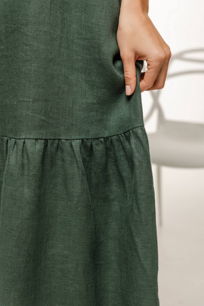 Льняное платье в бохо стиле с карманами и летящим низом Romgil 122ЛЛТК темно-зеленый - фото 4