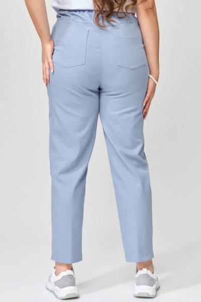 Голубые джинсы зауженные с карманами и резинкой на спинке Fita 20233 серо-голубой - фото 9