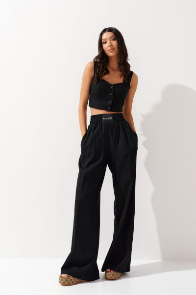 Топ черный прилегающий из льна с фигурным вырезом ANNETE A923 - фото 1