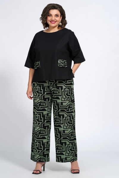 Костюм из блузки и брюк с декоративным клапаном из вискозы, льна и трикотажа Пинск-Стиль 135 черный_зеленый_геометрия - фото 1