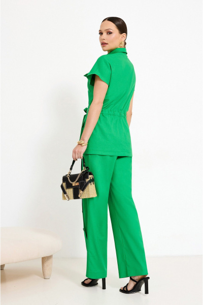 Брючный костюм с жакетом со спущенной линией плеч и брюками на резинке Lissana 4890 травяной - фото 5