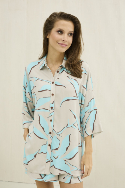 Голубой комплект блузка и шорты из вискозы, разрезы и карманы DAVA 2213 серо-голубой - фото 7