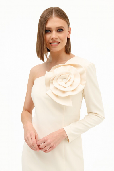 Белое нарядное платье с асимметричной горловиной для летних мероприятий PUR PUR 11-289/2 - фото 2