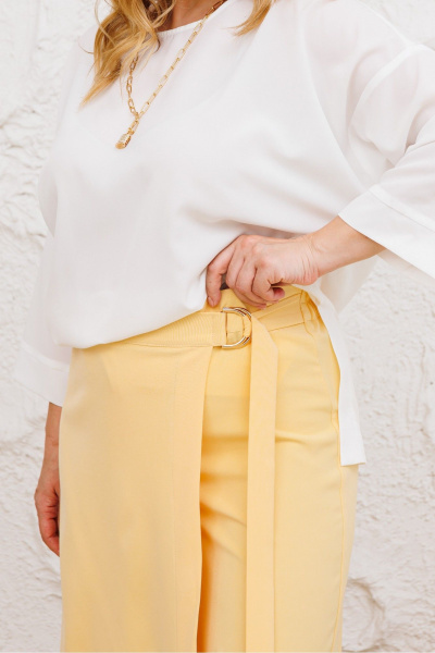 Женские брюки-кюлоты с запахом и поясом на пряжке Michel chic 827/1 светло-желтый - фото 4