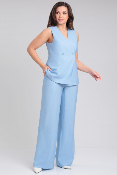 Летний женский комплект жилет и брюки из хлопковой ткани LeNata 20429 голубой - фото 5