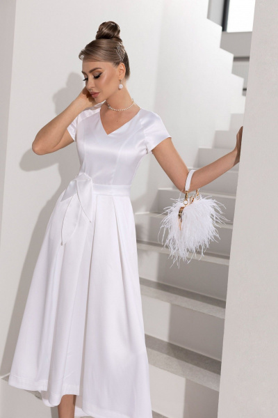 Круглогодичное платье с V-образным вырезом и поясом Golden Valley 4666-1 белый - фото 2