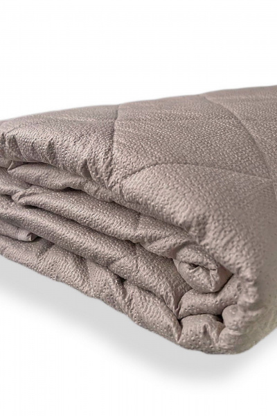 Покрывало домашнее стеганое из полиэстера в коричневом цвете Файбертек П.160х210.ПЭ.LATTE - фото 1