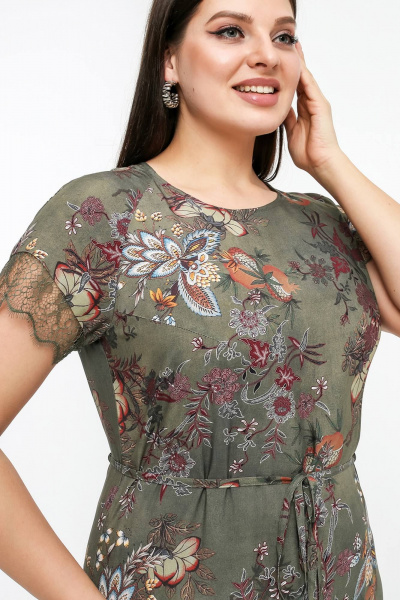 Летнее платье с рукавом-регланом и кружевом из штапеля La rouge 5459 хаки-набивной - фото 5