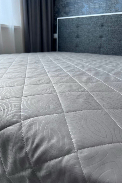 Покрывало домашнее стеганое из полиэстера в сером цвете Файбертек П.140х210.ПЭ.Grey - фото 1