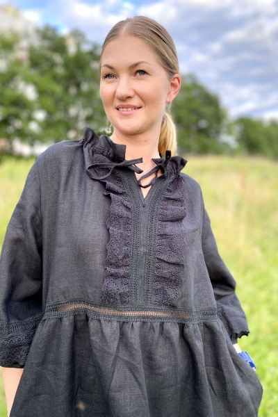 Многоярусное льняное платие миди с кружевной и швейной отделкой Pavlova 061 - фото 5