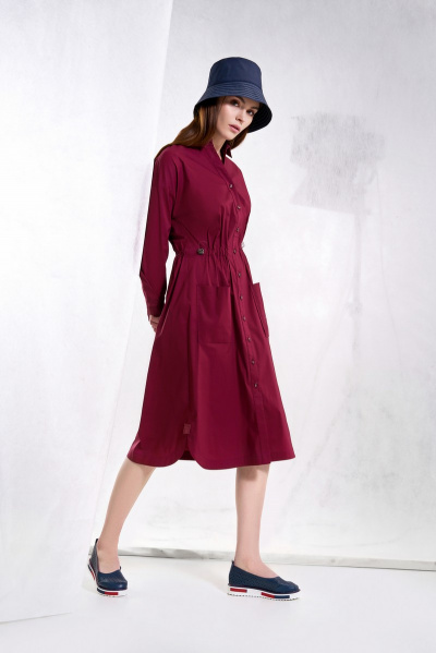 Платье из текстиля красное для летнего повседневного стиля Motif 1124 бордо - фото 2