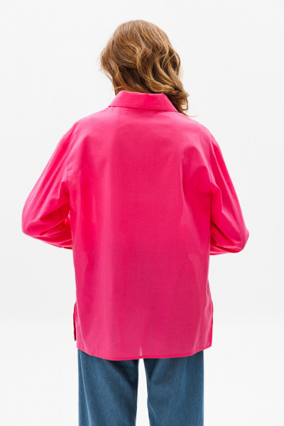 Розовая оверсайз блуза из плательно-блузочной ткани EOLA 2631.1 малина - фото 2