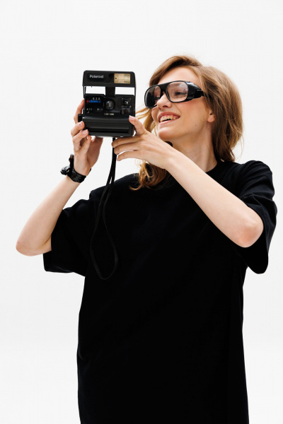 Черная футболка крупного трикотажа oversize EOLA 2645 черный - фото 7