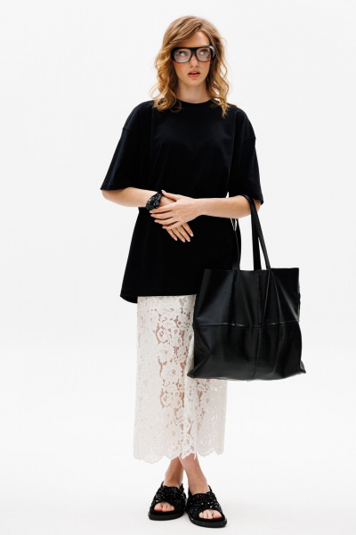 Черная футболка крупного трикотажа oversize EOLA 2645 черный - фото 1