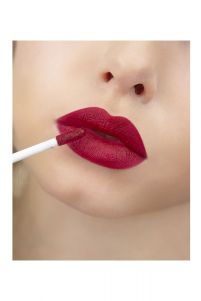 Круглогодичный матовый блеск для губ с витамином Е LUXVISAGE PIN-UP_ultra_matt 30 red salsa - фото 2