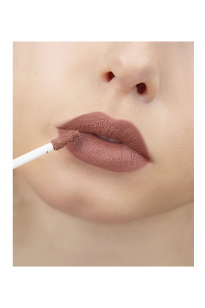Круглогодичный матовый блеск для губ с витамином Е LUXVISAGE PIN-UP_ultra_matt 37 cappuccino - фото 2