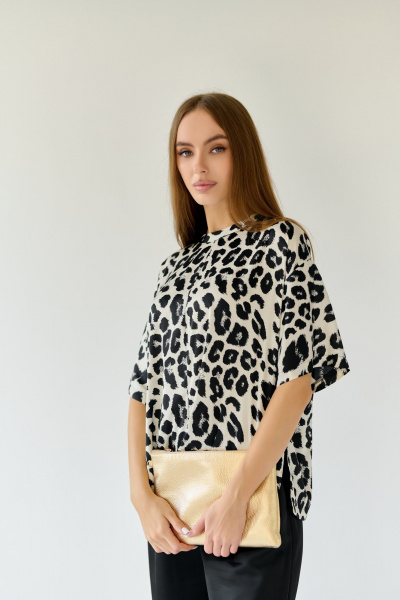 Блуза оверсайз из шелковистой ткани с разрезами и молнией Мастер Мод 803ас леопард - фото 2