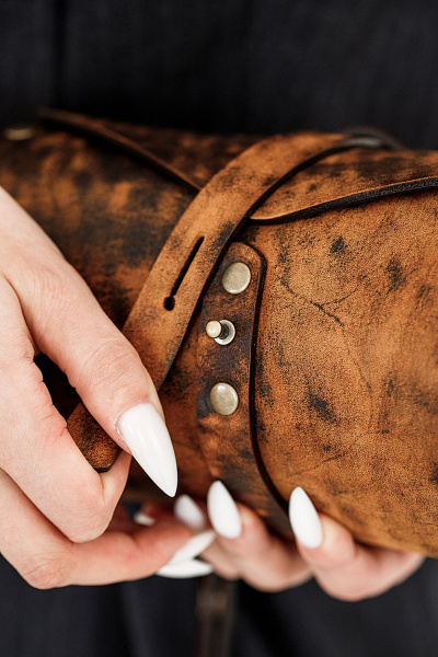 Кожаная сумка через плечо из текстиля с crocodile-эффектом Because TUB-VINTAGE-CAPPUCHINO - фото 5