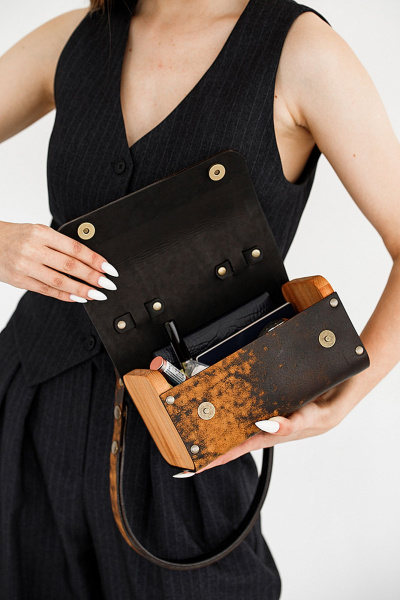 Кожаная сумка через плечо из натуральной кожи с деревом Because KVADRO-VINTAGE-CAPPUCHINO - фото 5