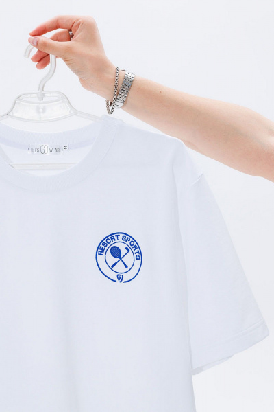 Белая и черная спортивная футболка с печатью и бейками GO F1007/01-01 - фото 7