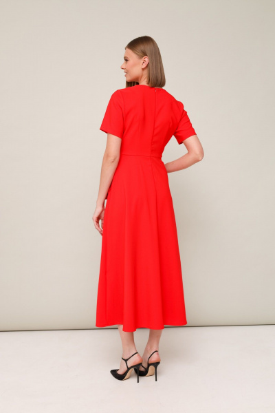 Нарядное летнее платье с наклонными карманами из ткани с цветочным принтом PUR PUR 11-297 - фото 5