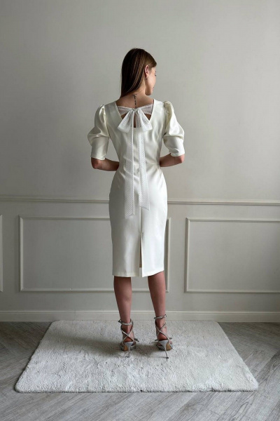 Платье нарядное с глубоким вырезом и бантом Мастер Мод 827бс молочный - фото 2