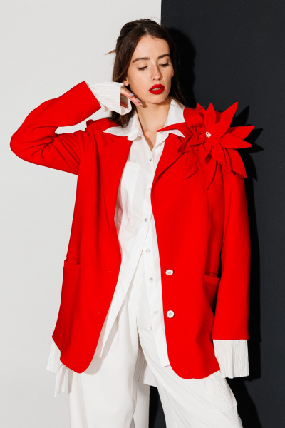 Жакет прямого силуэта из текстиля на лето с пуговицами NikVa 549-1 красный - фото 16