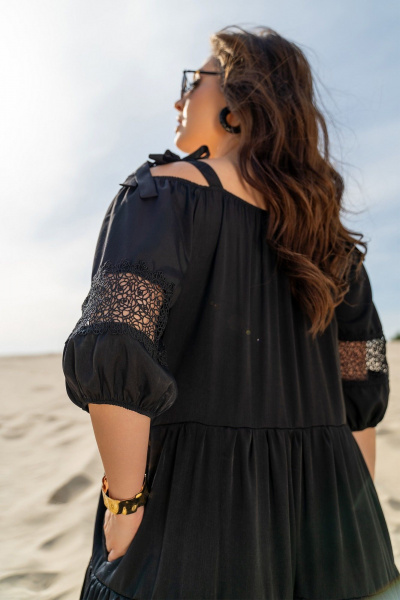 Легкое платье на бретелях с кружевными вставками и воланами Andina 829 чёрный - фото 6