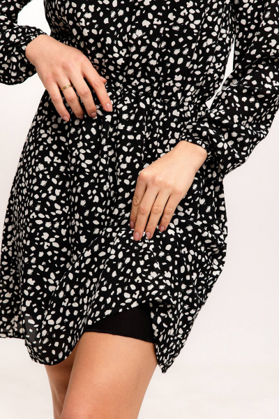 Платье из льна с эластичной тесьмой и коротким силуэтом Romgil РТ0033-ПЭ2 черный,молочный - фото 4