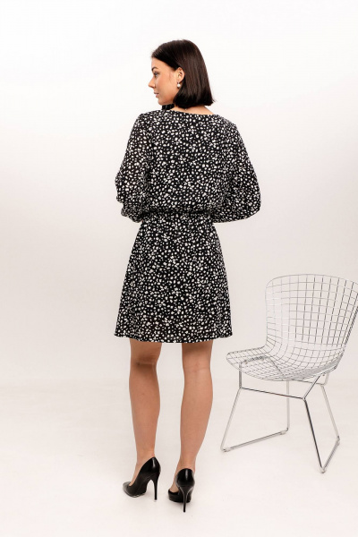 Платье из льна с эластичной тесьмой и коротким силуэтом Romgil РТ0033-ПЭ2 черный,молочный - фото 2