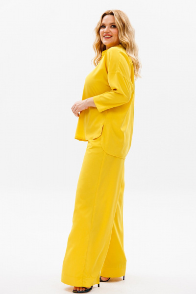 Летний женский костюм из вискозы с блузой и брюками Michel chic 1373 желтый - фото 4